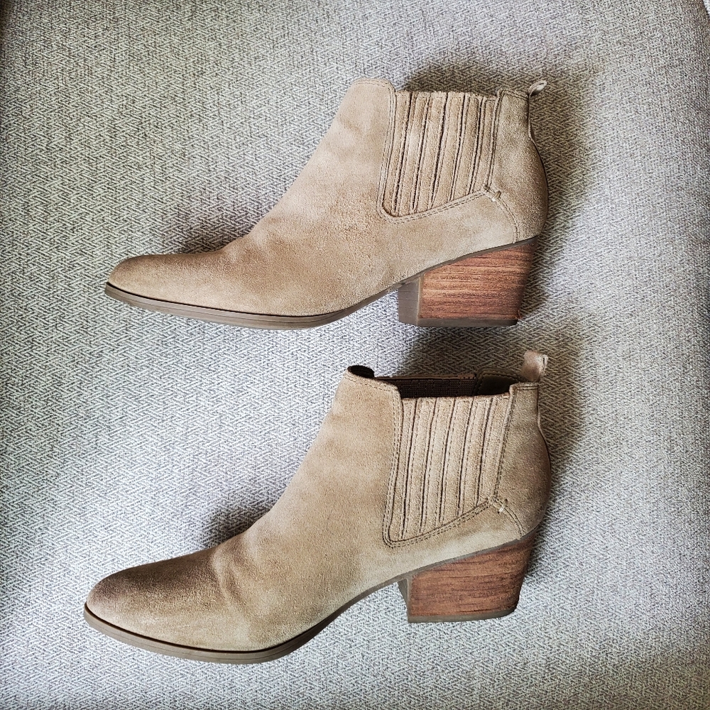 Crown Vintage Genuine Suede Ankle Booties 8